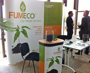 Stand parapluie Fumeco Leze société de terreau et d'amendement biologique Midi-Pyrénées Ariège